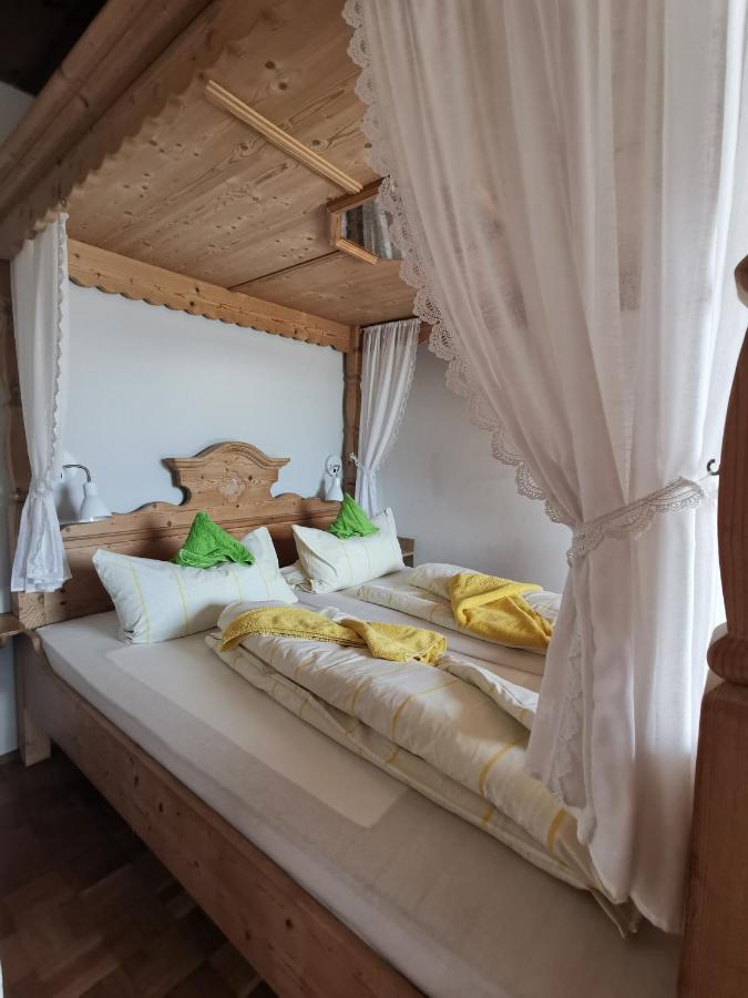 Hotel Garni Austermayer Траунройт Экстерьер фото
