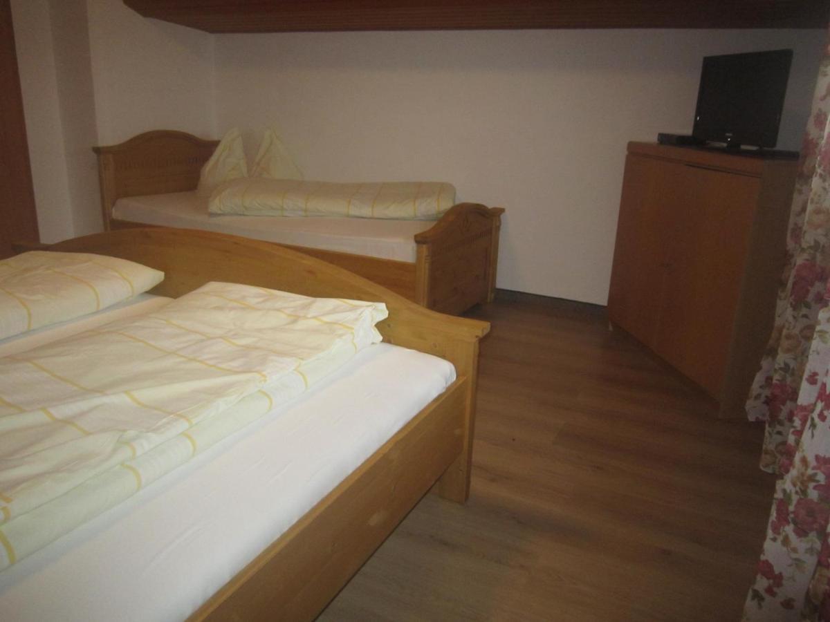Hotel Garni Austermayer Траунройт Экстерьер фото