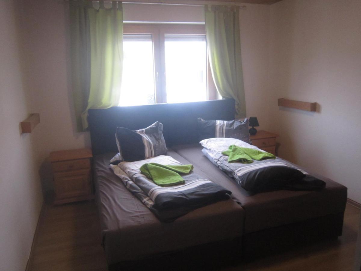 Hotel Garni Austermayer Траунройт Экстерьер фото